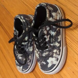 Vans floral print black and white toddler girl walker sneakers size 6